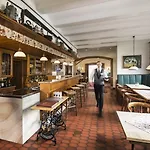 Buller Hotel