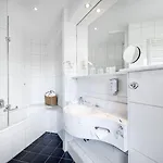Buller 4*