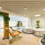 Buller Hotel 4*