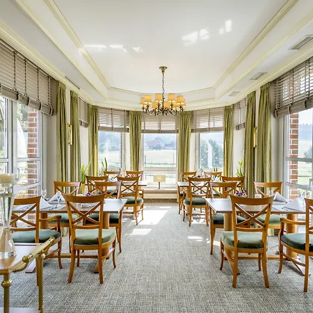 Buller Hotel 4*
